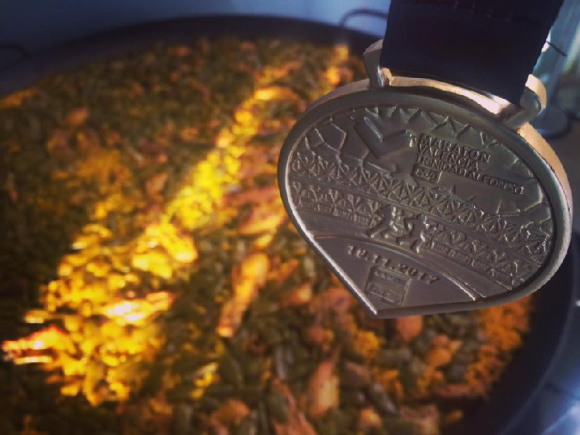 Medalla con la paella